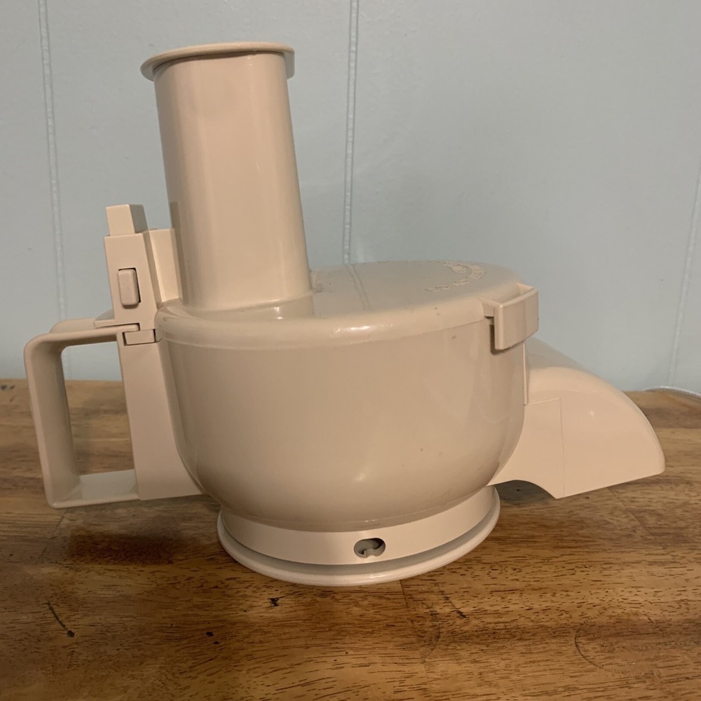 West Bend High Performance Food Processor 6500 Shredder Attachment W Pusher